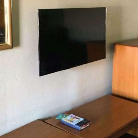 Budget Inn Franklinton Zewnętrze zdjęcie