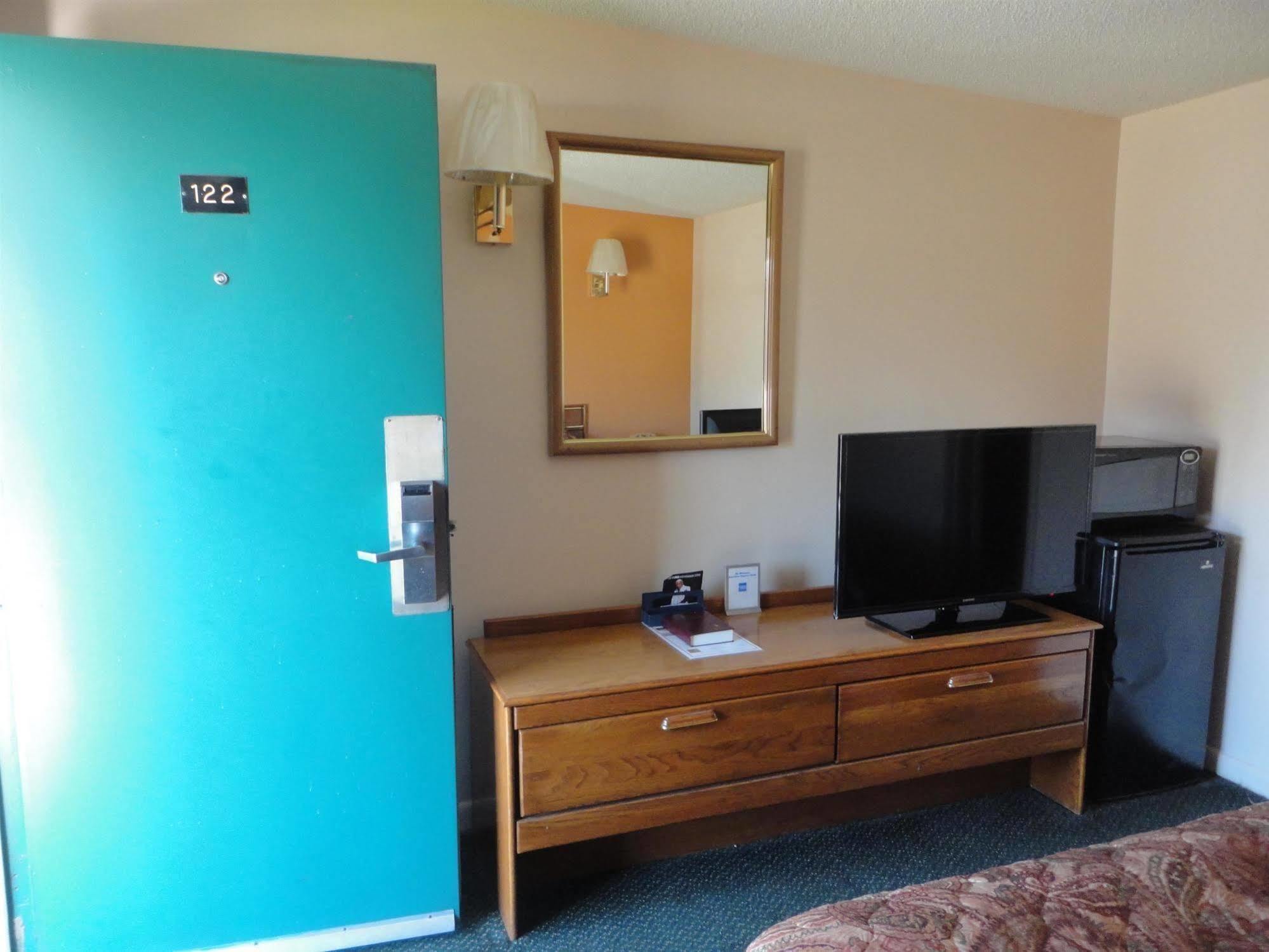 Budget Inn Franklinton Zewnętrze zdjęcie